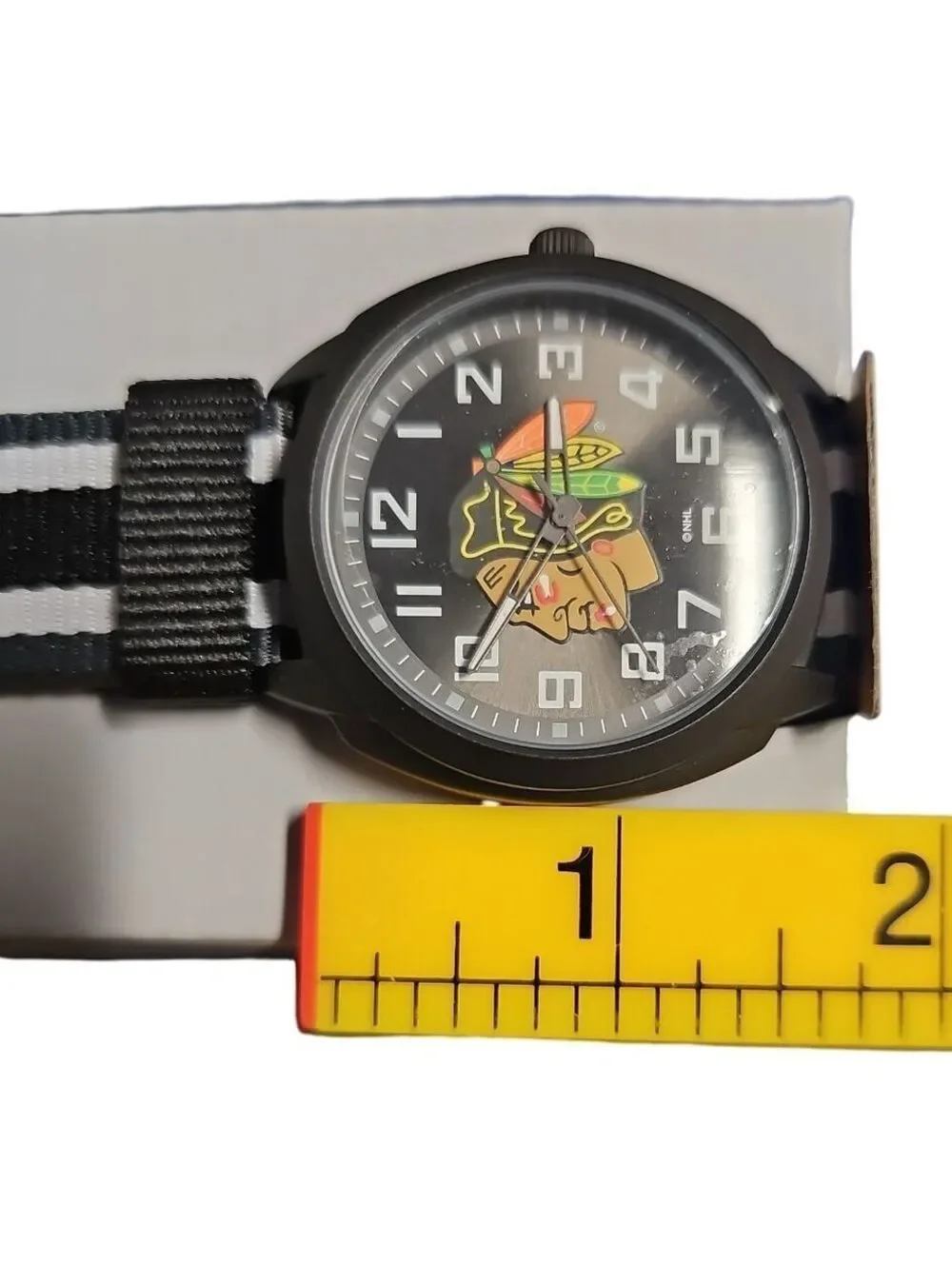 Chicago Blackhawks NHL Watch – Nylon Strap – Needs Battery – Box with Scuffs